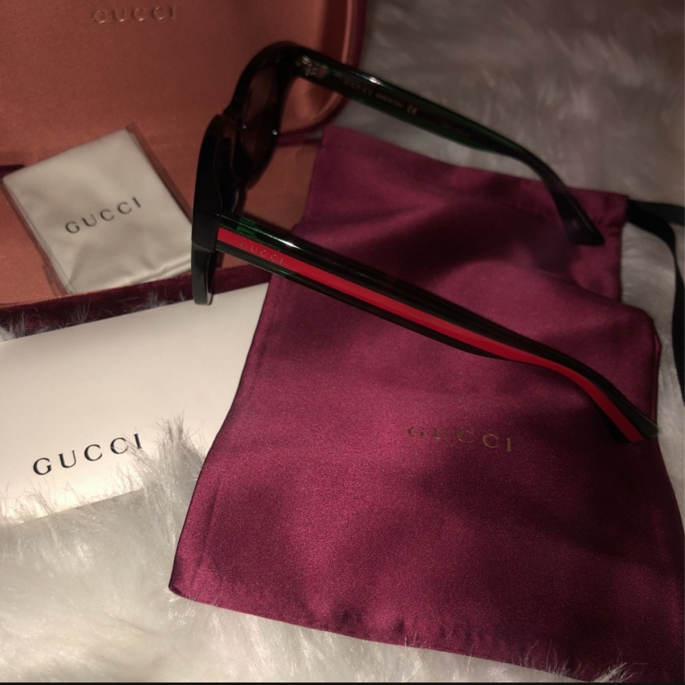 Authentic GUCCI square frame glasses.